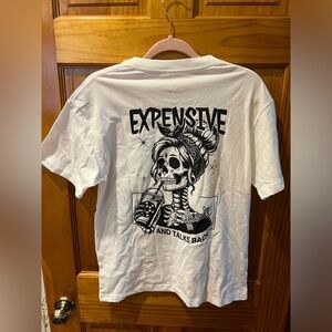 Women’s Graphic T-Shirt - Size M - NWOT